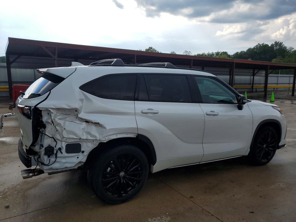 Photo 3 from auction – 2024 TOYOTA HIGHLANDER with VIN 5TDKDRAH2RS538800