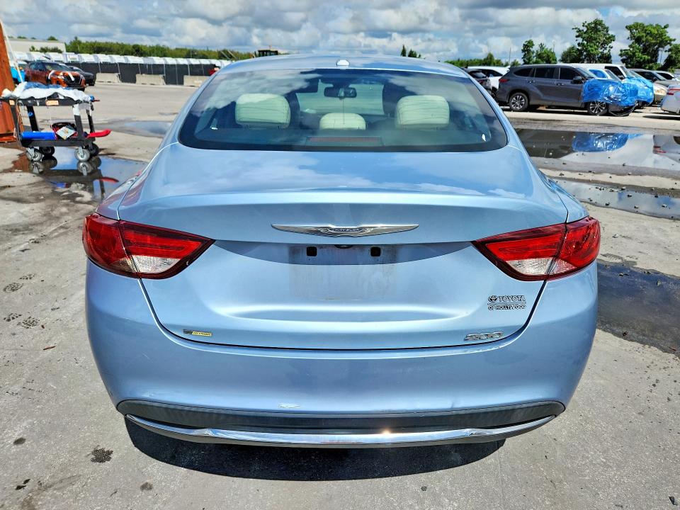 Zdjęcie 6 z aukcji – 2015 CHRYSLER 200 z VIN 1C3CCCAB4FN760938