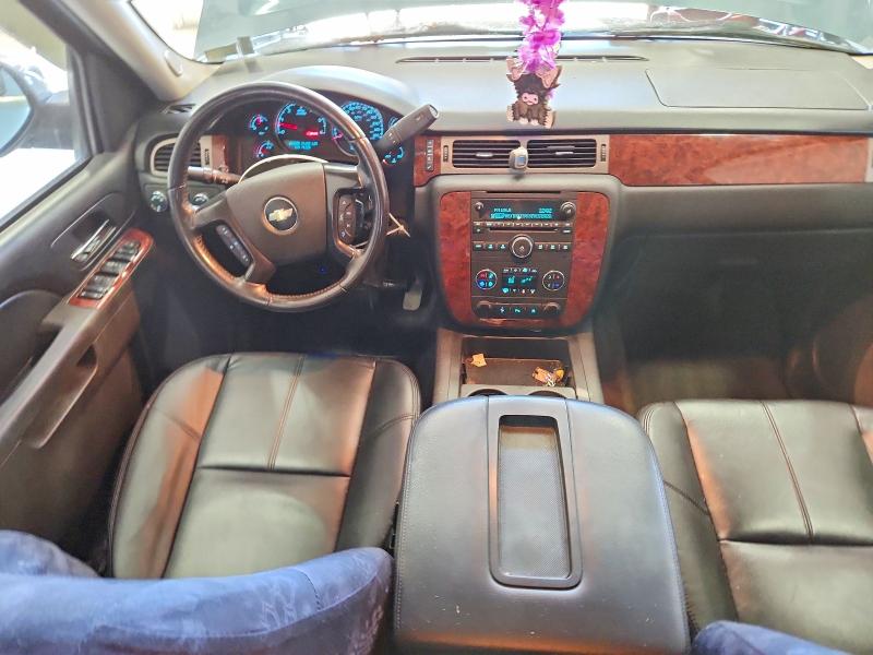 Zdjęcie 8 z aukcji – 2010 CHEVROLET AVALANCHE z VIN 3GNVKFE09AG162371
