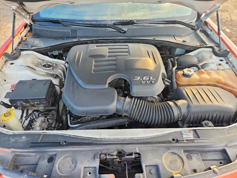 Photo 11 from auction – 2019 CHRYSLER 300 with VIN 2C3CCAGG4KH637084