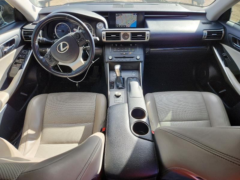 Photo 8 from auction – 2015 LEXUS IS with VIN JTHCF1D21F5027649