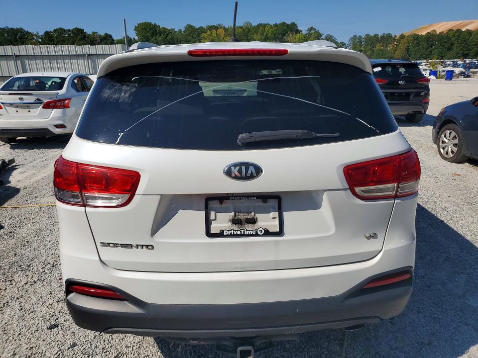 Photo 6 from auction – 2017 KIA SORENTO with VIN 5XYPGDA5XHG196059