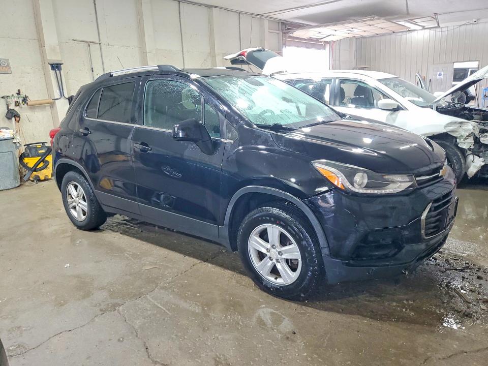 Снимка 4 от търг – 2017 CHEVROLET TRAX с VIN 3GNCJPSB0HL241001