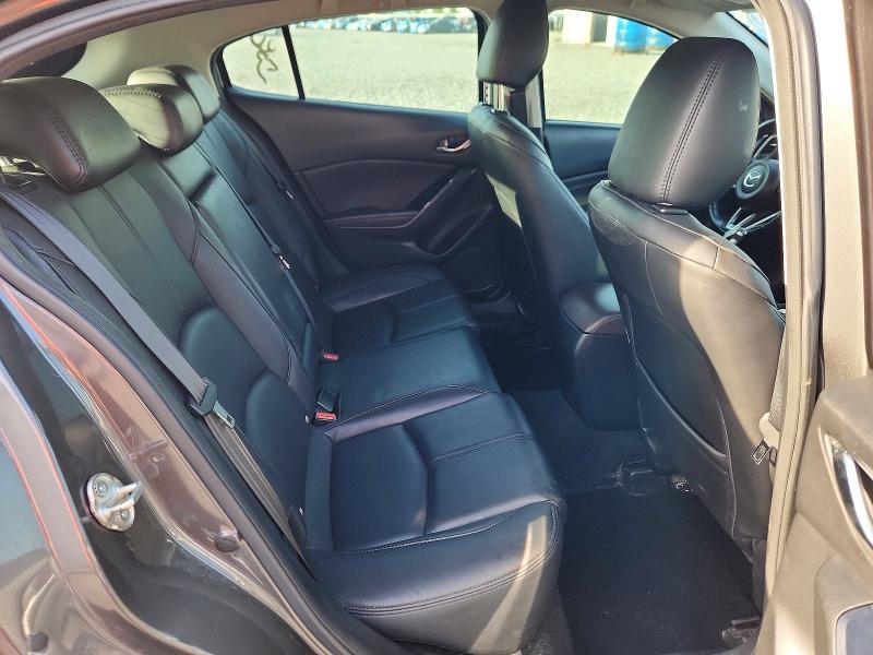 Photo 10 from auction – 2018 MAZDA 3 with VIN 3MZBN1L30JM250114
