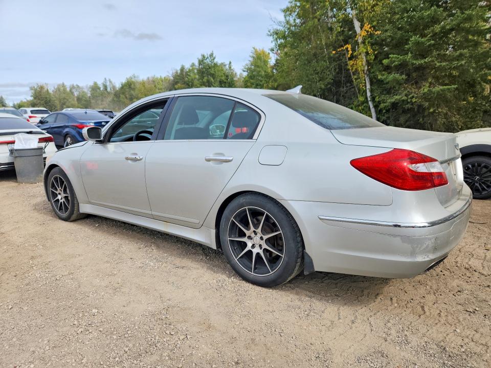 Photo 2 from auction – 2012 HYUNDAI GENESIS with VIN KMHGC4DD0CU196055