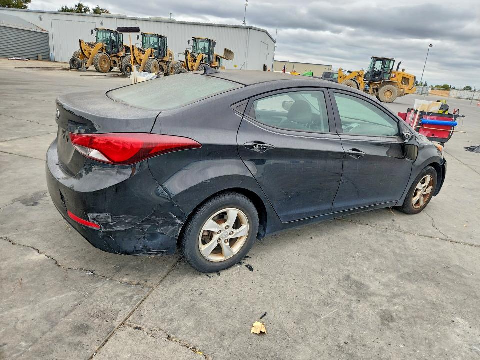 Photo 3 from auction – 2014 HYUNDAI ELANTRA with VIN 5NPDH4AE3EH537337