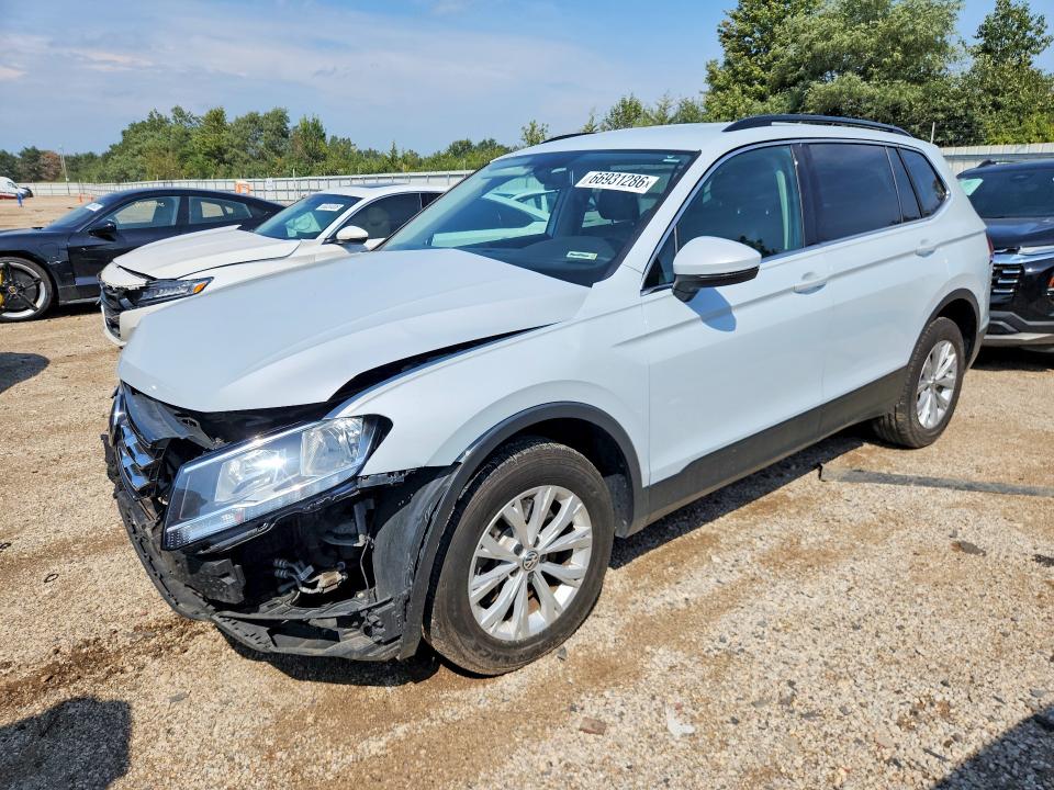 Снимка 1 от търг – 2019 VOLKSWAGEN TIGUAN с VIN 3VV2B7AX2KM043487