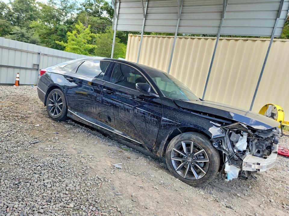 Снимка 4 от търг – 2022 HONDA ACCORD с VIN 1HGCV1F54NA027602