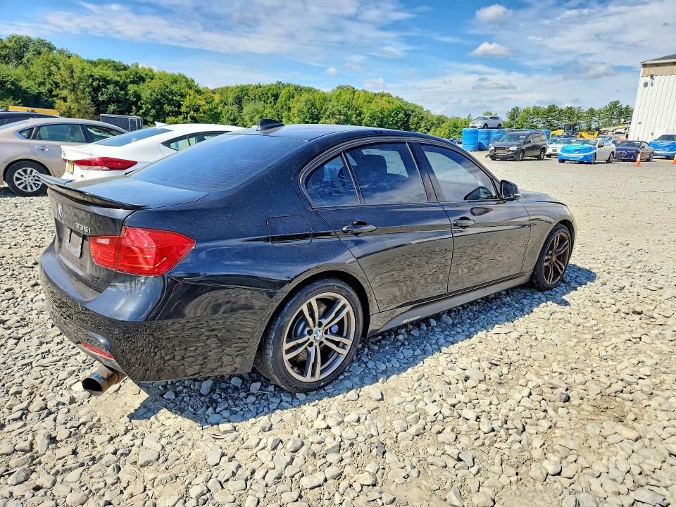 Zdjęcie 3 z aukcji – 2015 BMW 335 z VIN WBA3A9G51FNT09873