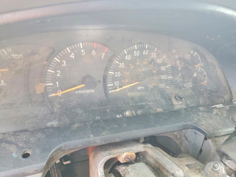 Photo 9 from auction – 2003 TOYOTA TUNDRA with VIN 5TBBT48113S389651