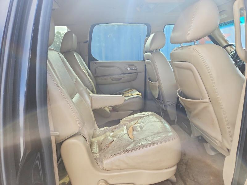 Photo 11 from auction – 2011 CADILLAC ESCALADE with VIN 1GYS3HEFXBR129674