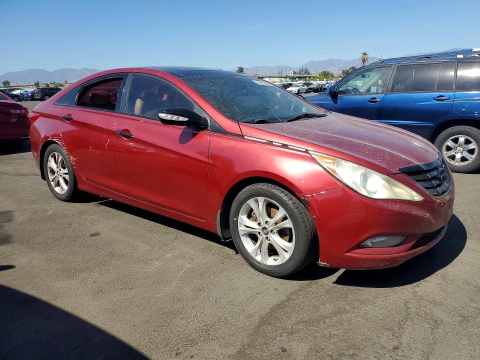 Photo 4 from auction – 2012 HYUNDAI SONATA with VIN 5NPEC4AC6CH446173