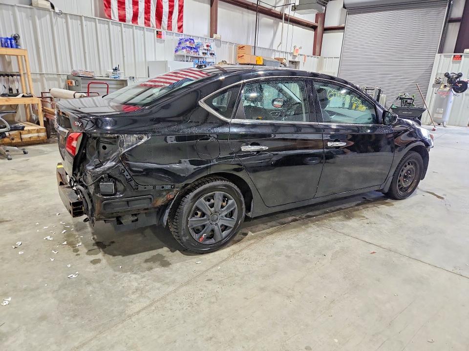 Photo 3 from auction – 2017 NISSAN SENTRA with VIN 3N1AB7AP7HY265067