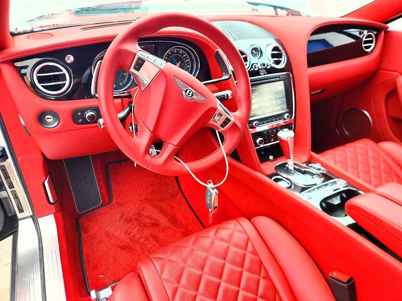 Фото 8 с аукциона – 2017 BENTLEY CONTINENTAL с VIN SCBFH7ZA5HC059727