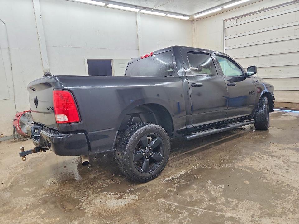 Снимка 3 от търг – 2017 RAM 1500 с VIN 1C6RR7KG4HS694442