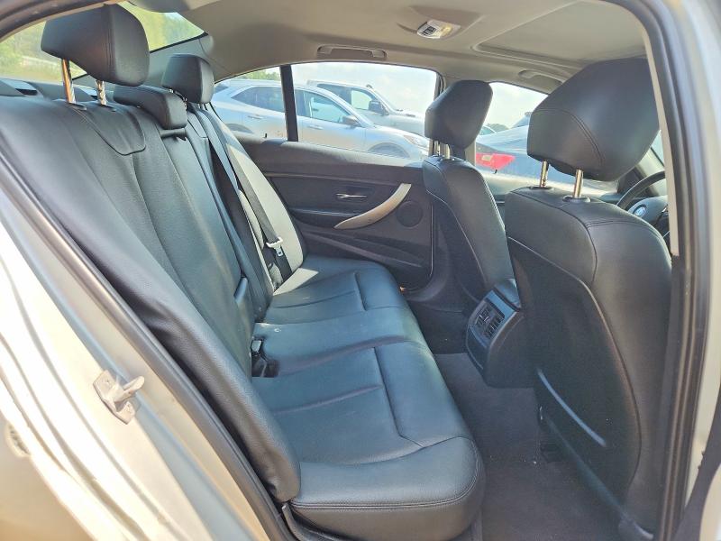 Photo 10 from auction – 2014 BMW 320 with VIN WBA3B1G56ENS80125