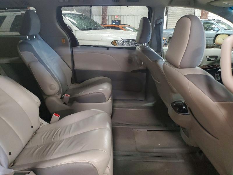 صورة رقم 10 من المزاد - 2011 TOYOTA SIENNA مع VIN 5TDDK3DC6BS010436