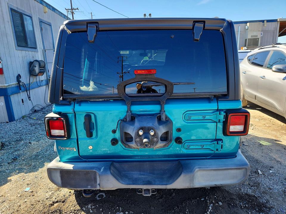 Снимка 6 от търг – 2020 JEEP WRANGLER UNLIMITED с VIN 1C4HJXDG2LW110582