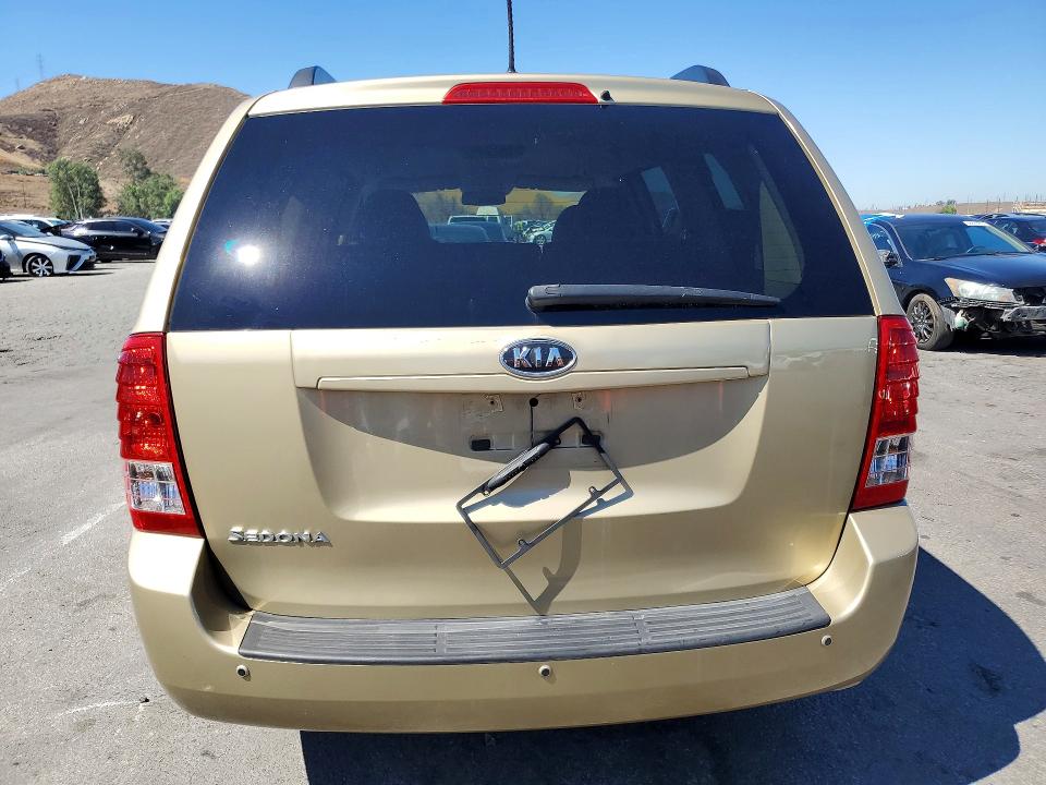 Photo 6 from auction – 2011 KIA SEDONA with VIN KNDMG4C76B6377770
