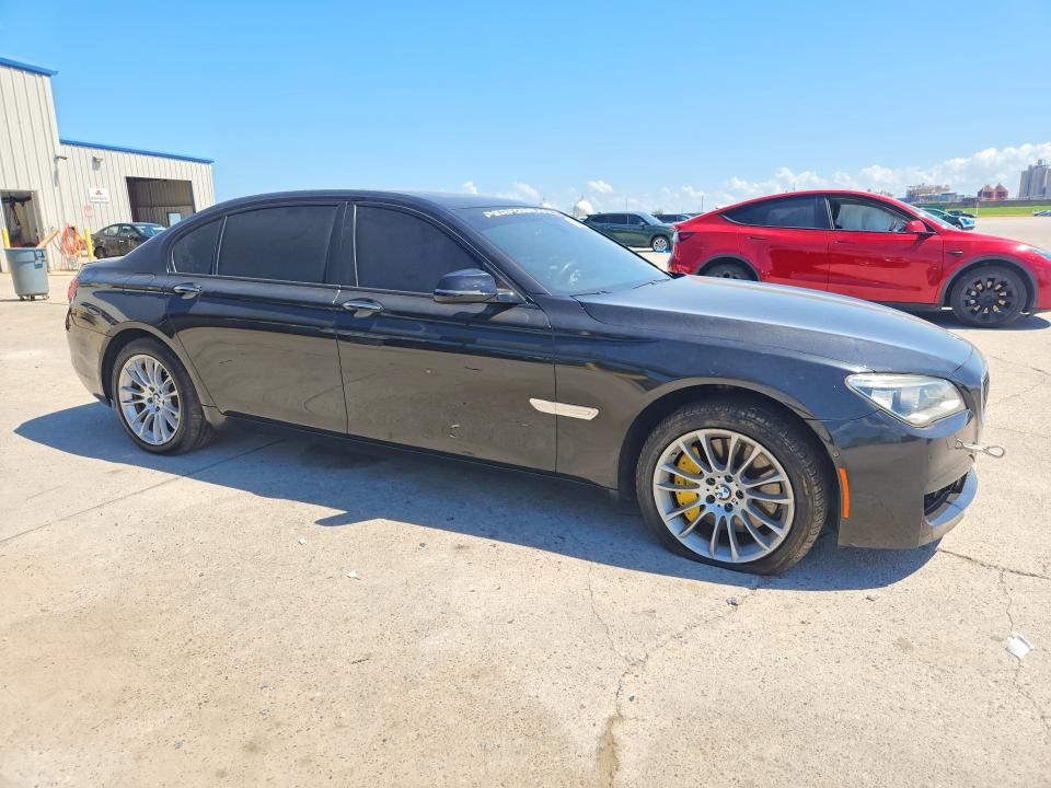 Zdjęcie 4 z aukcji – 2014 BMW 750 z VIN WBAYF8C53ED652566