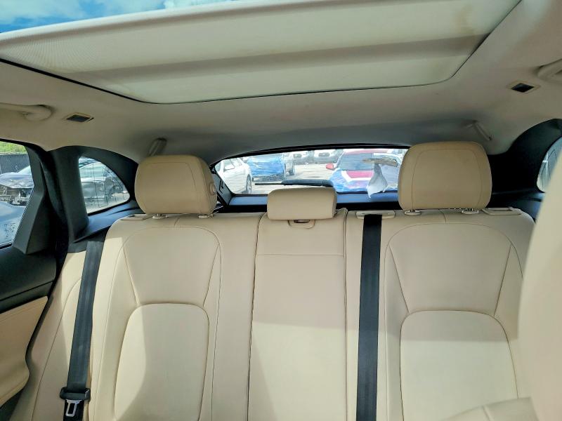 Photo 10 from auction – 2017 JAGUAR F-PACE with VIN SADCJ2BV4HA067080