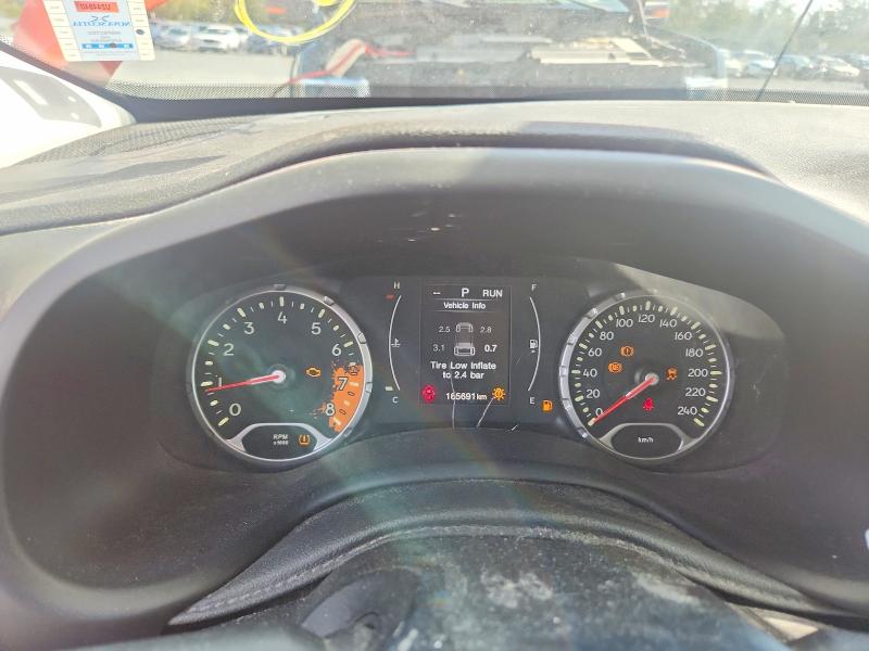 Foto 9 de la subasta – 2016 JEEP RENEGADE con VIN ZACCJBBT7GPC70957