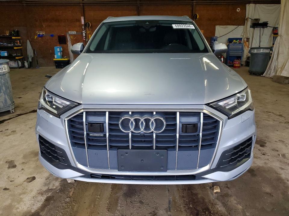 Foto 5 de la subasta – 2022 AUDI Q7 con VIN WA1LXBF77ND010155