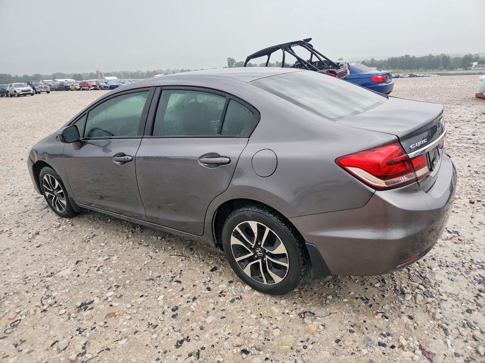 Photo 2 from auction – 2015 HONDA CIVIC with VIN 19XFB2F88FE053770