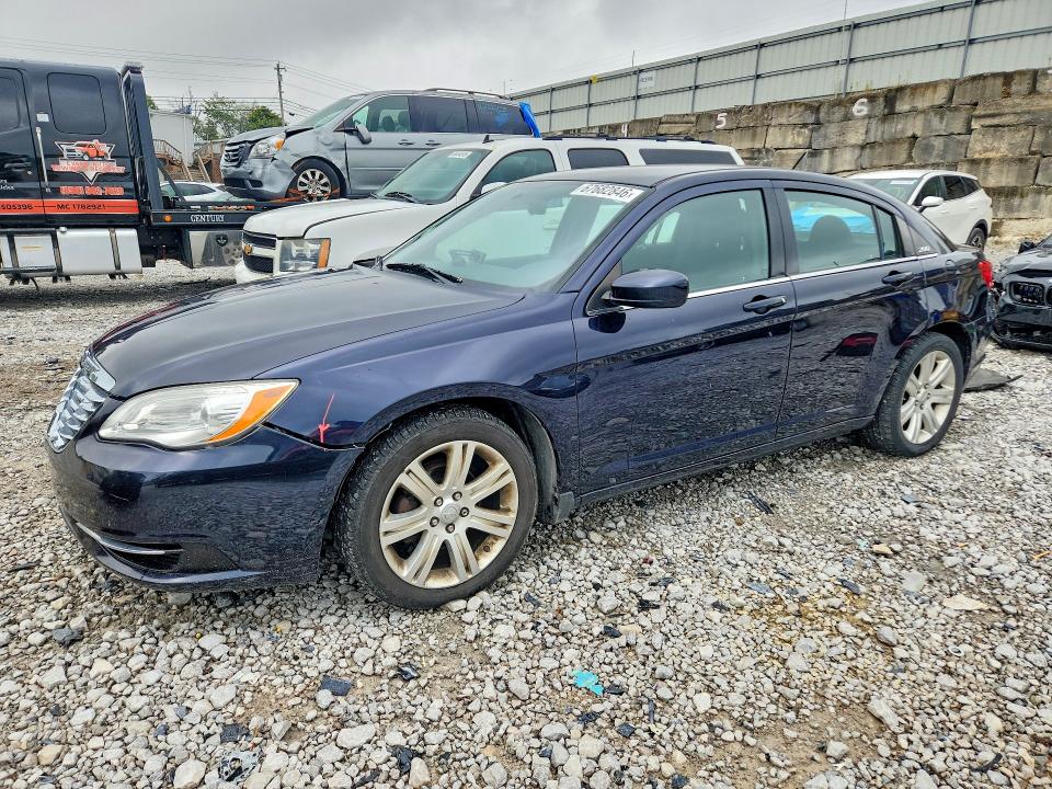 CHRYSLER 200 2012 with VIN 1C3CCBBG2CN249678 - Photo from auction