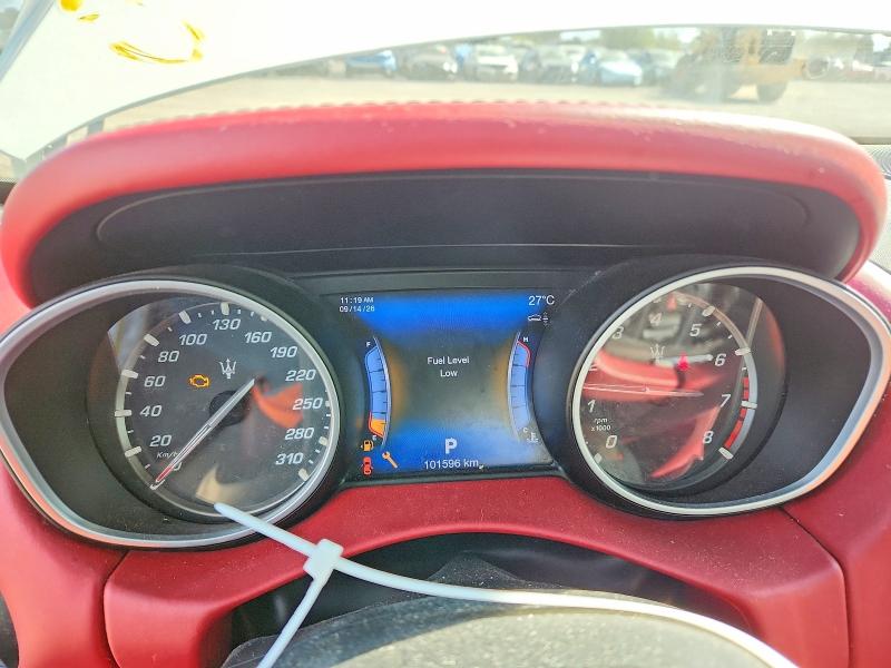 Photo 9 from auction – 2017 MASERATI LEVANTE with VIN ZN661XUL1HX214291