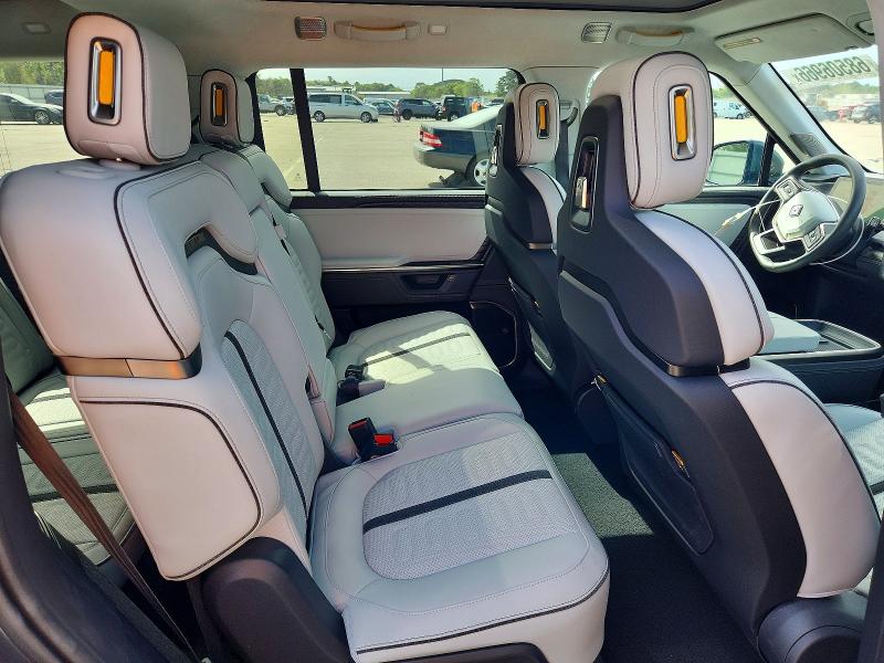 Photo 11 from auction – 2025 RIVIAN R1S with VIN 7PDSGBBA0SN054113