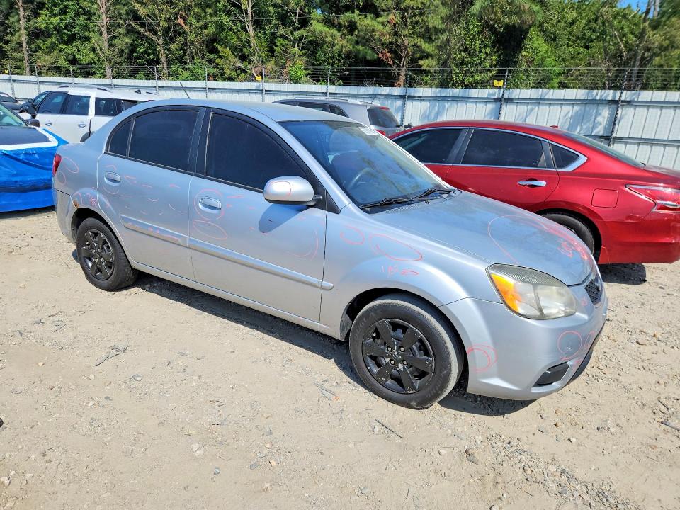 Zdjęcie 4 z aukcji – 2011 KIA RIO z VIN KNADH4A36B6707997