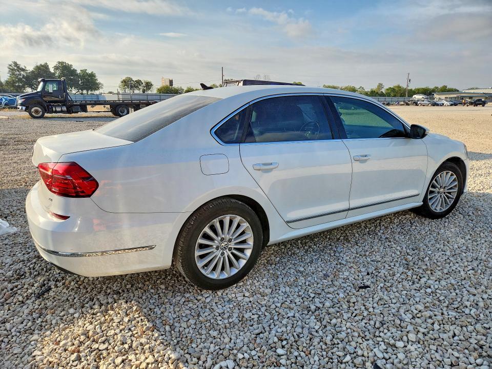 Photo 3 from auction – 2016 VOLKSWAGEN PASSAT with VIN 1VWBS7A35GC063735