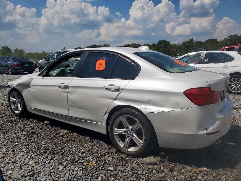 Foto 2 de la subasta – 2015 BMW 328 con VIN WBA3A5G55FNS84792