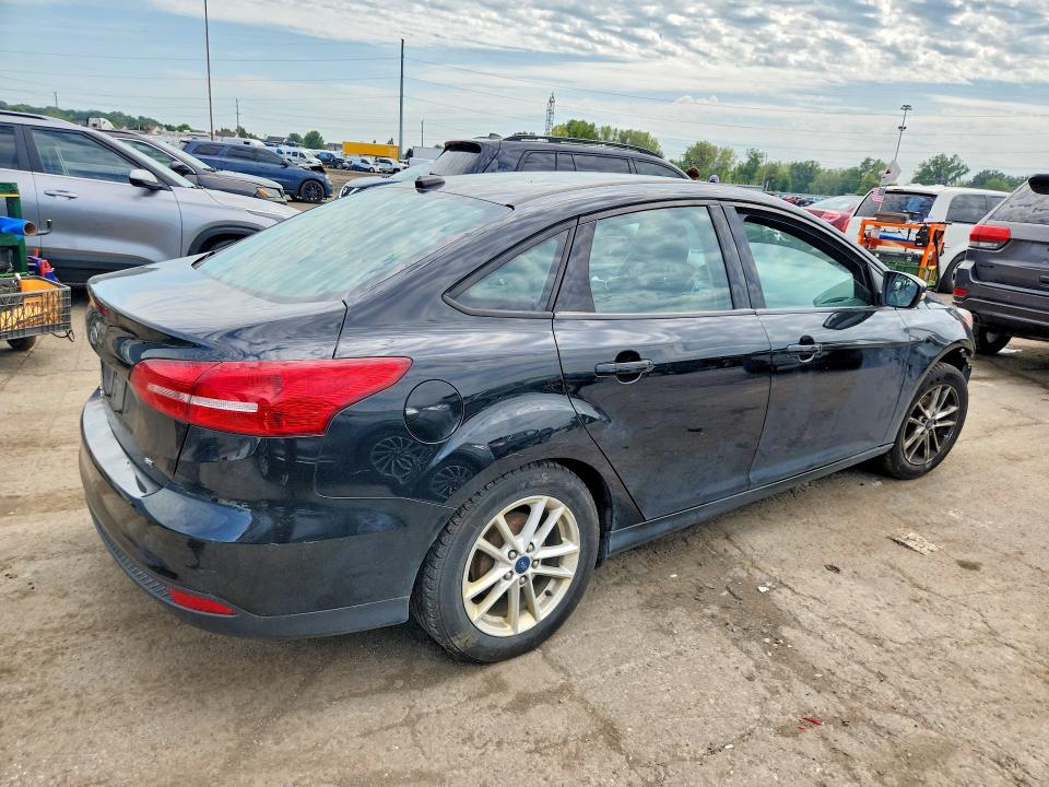 Photo 3 from auction – 2017 FORD FOCUS with VIN 1FADP3F27HL243294
