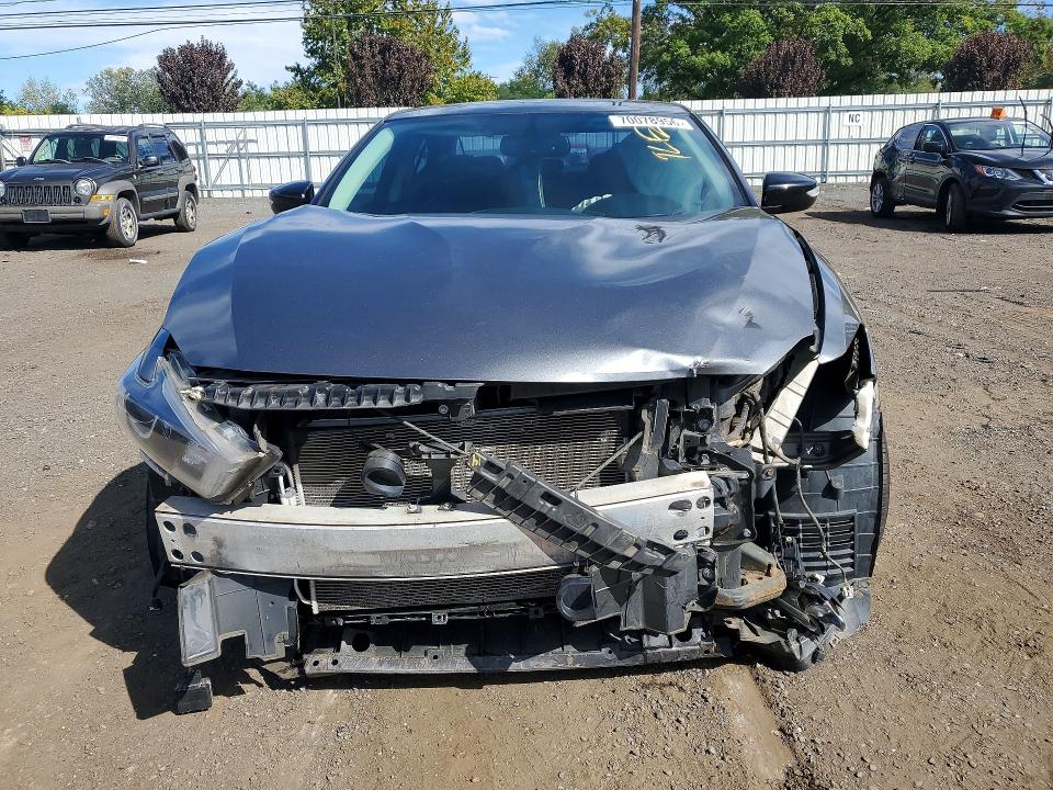 Photo 5 from auction – 2017 NISSAN MAXIMA with VIN 1N4AA6AP6HC439462