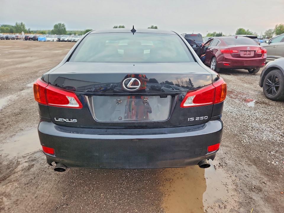 Photo 6 from auction – 2010 LEXUS IS with VIN JTHBF5C28A2097762
