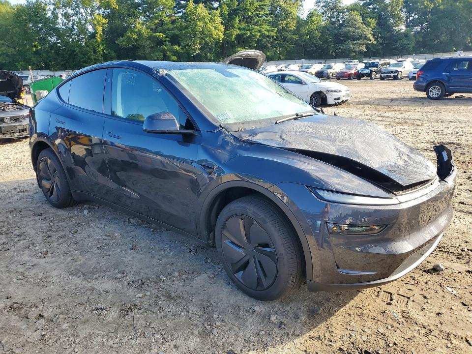 Photo 4 from auction – 2026 TESLA MODEL Y with VIN 7SAYGDEE6TA582220