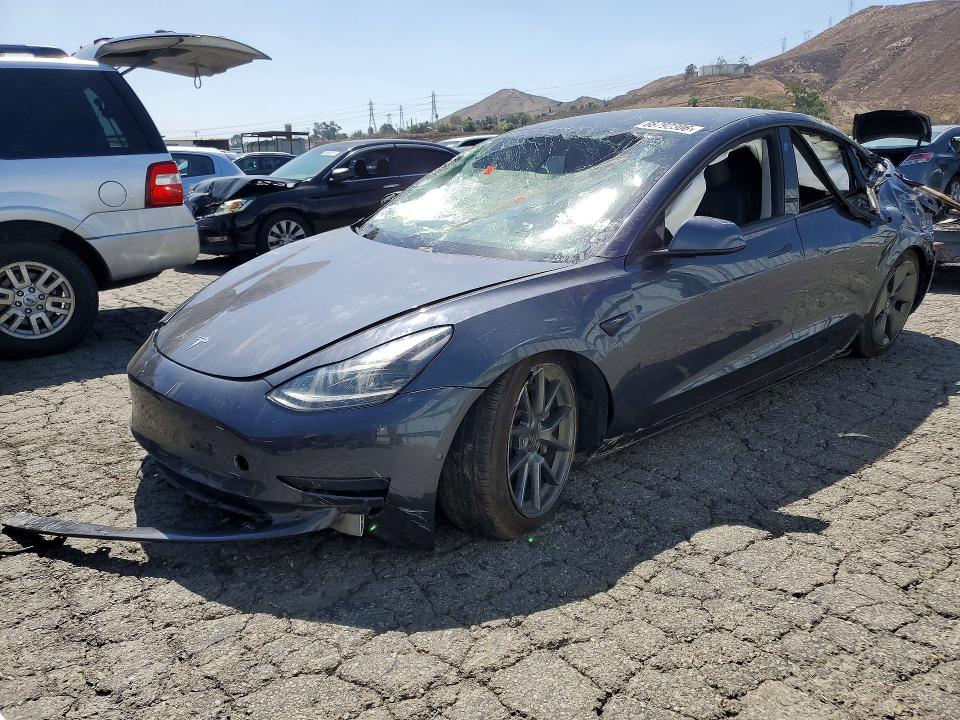 Снимка 1 от търг – 2021 TESLA MODEL 3 с VIN 5YJ3E1EB6MF914985