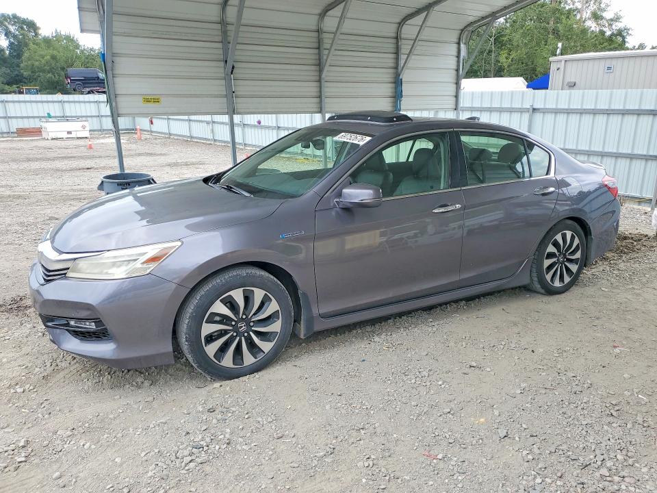 Photo 1 from auction – 2017 HONDA ACCORD with VIN JHMCR6F72HC022164