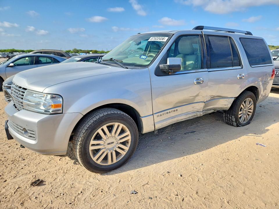 LINCOLN NAVIGATOR 2012 con VIN 5LMJJ2H52CEL02788 - Foto de la subasta