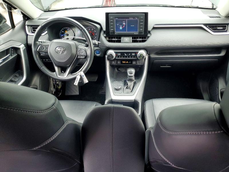 Photo 8 from auction – 2022 TOYOTA RAV4 with VIN JTMB6RFV6ND518791