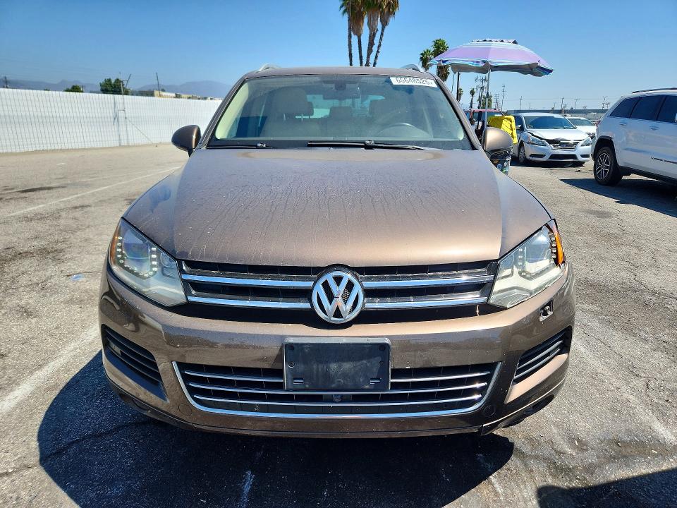 Photo 5 from auction – 2014 VOLKSWAGEN TOUAREG with VIN WVGEP9BP3ED011473