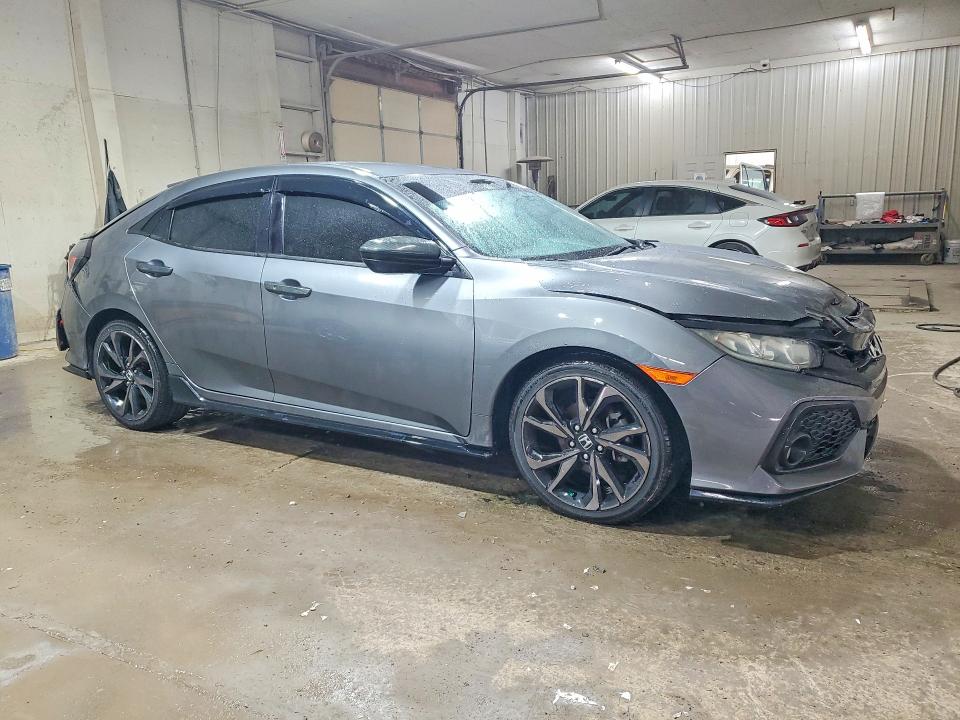 Photo 4 from auction – 2019 HONDA CIVIC with VIN SHHFK7H46KU402676
