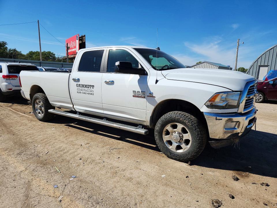 Фото 4 с аукциона – 2017 RAM 3500 с VIN 3C63R3HL5HG646944