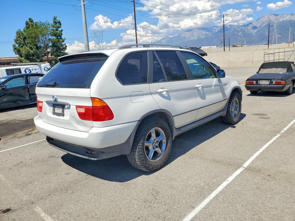 Photo 3 from auction – 2002 BMW X5 with VIN 5UXFA53532LP41478