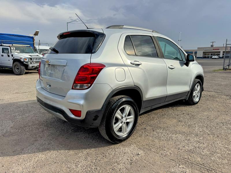 Photo 4 from auction – 2021 CHEVROLET TRAX with VIN KL7CJPSM8MB374334