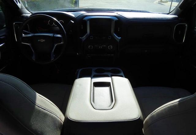Photo 11 from auction – 2019 CHEVROLET SILVERADO with VIN 1GCPYDEK0KZ369657