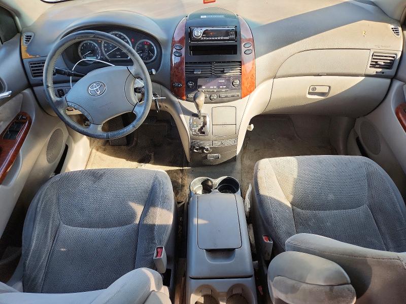 Photo 8 from auction – 2004 TOYOTA SIENNA with VIN 5TDZA22C04S010988