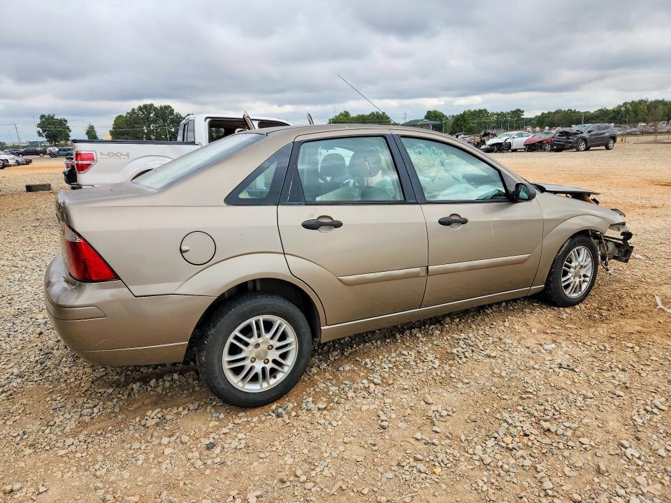 Photo 3 from auction – 2005 FORD FOCUS with VIN 1FAFP34N35W256673